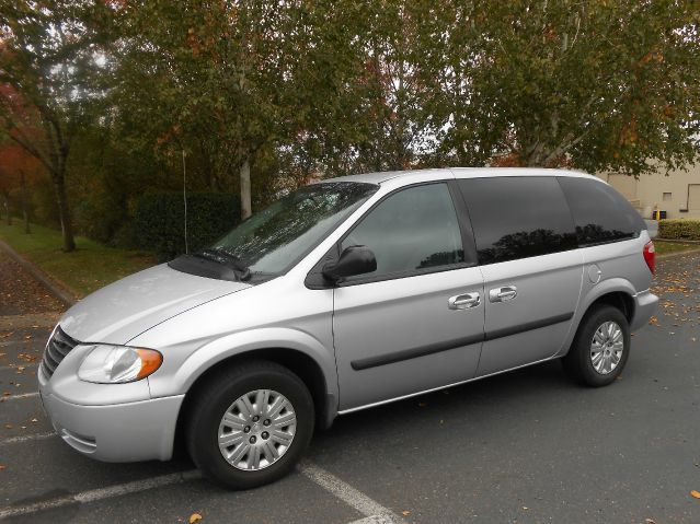 Chrysler Town and Country 2007 photo 3