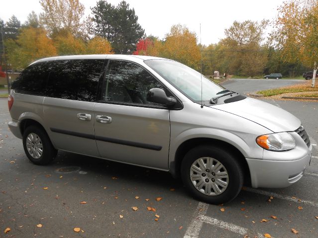 Chrysler Town and Country 2007 photo 4