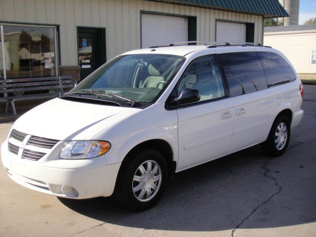 Chrysler Town and Country 2007 photo 4