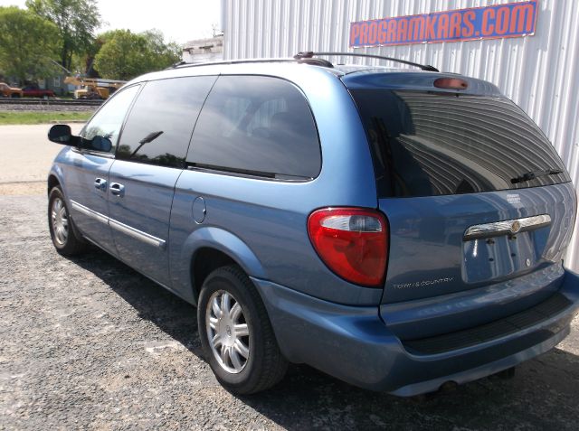 Chrysler Town and Country 2007 photo 10