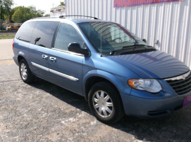 Chrysler Town and Country 2007 photo 11