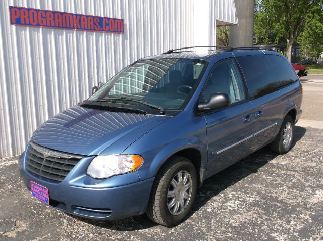 Chrysler Town and Country 2007 photo 12