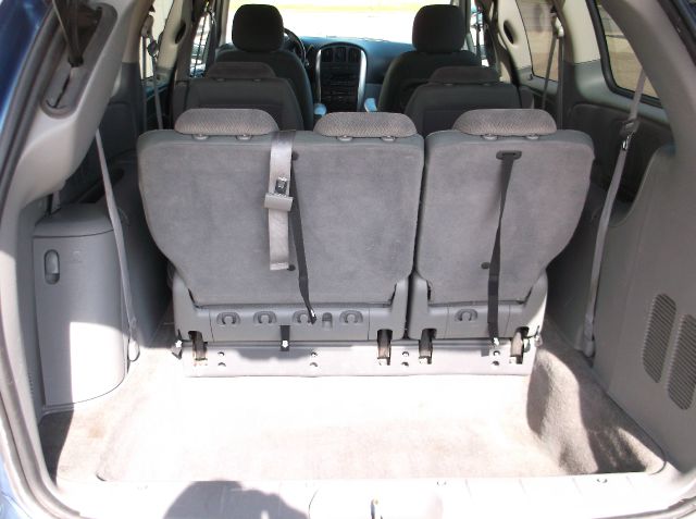 Chrysler Town and Country 2007 photo 3