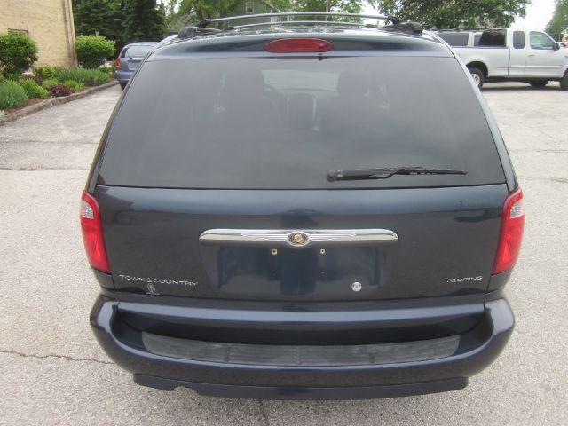 Chrysler Town and Country 2007 photo 7
