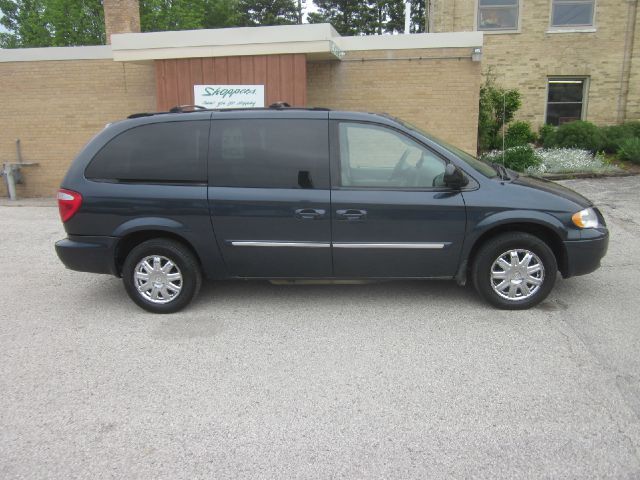 Chrysler Town and Country 2007 photo 8