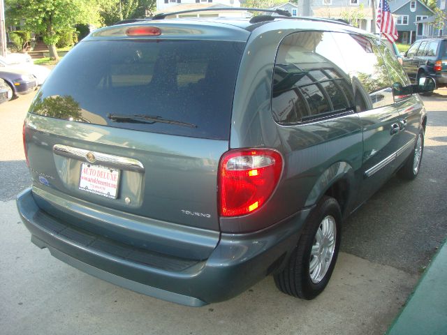 Chrysler Town and Country 2007 photo 15