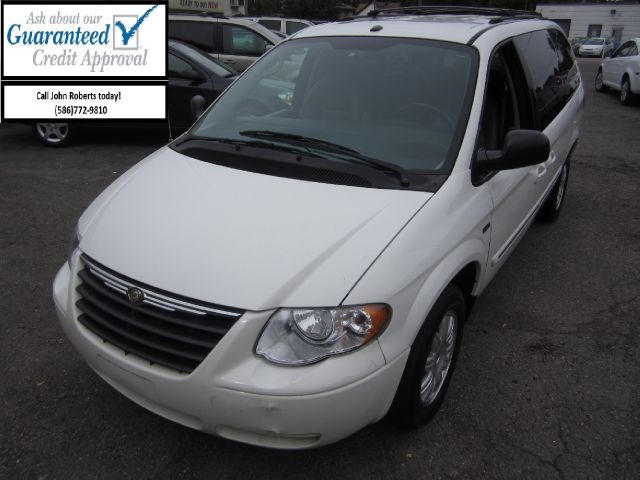 Chrysler Town and Country 2007 photo 17
