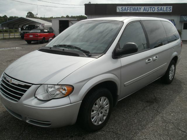 Chrysler Town and Country 2007 photo 13