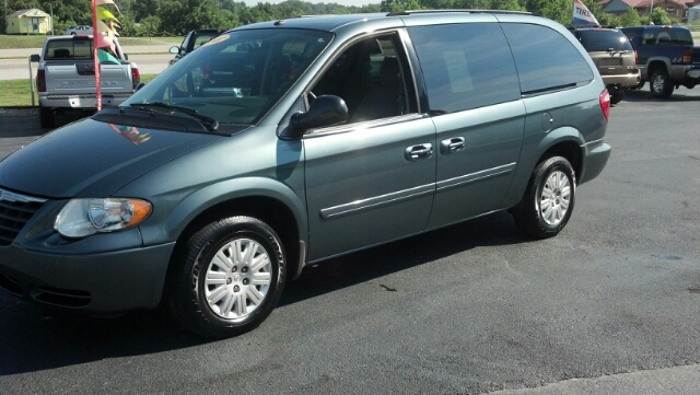 Chrysler Town and Country Elk Conversion Van MiniVan