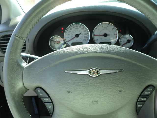 Chrysler Town and Country 2007 photo 14