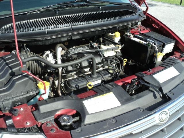 Chrysler Town and Country 2007 photo 8