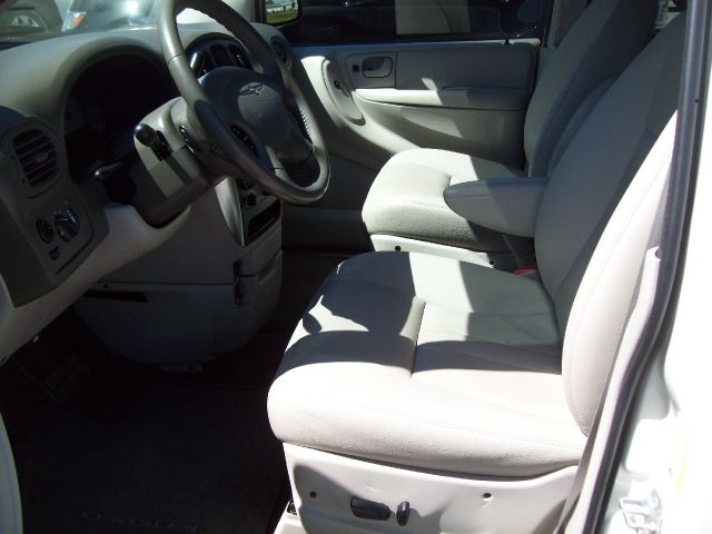 Chrysler Town and Country 2007 photo 6