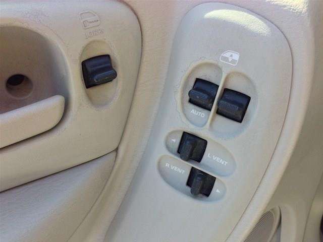 Chrysler Town and Country 2007 photo 12