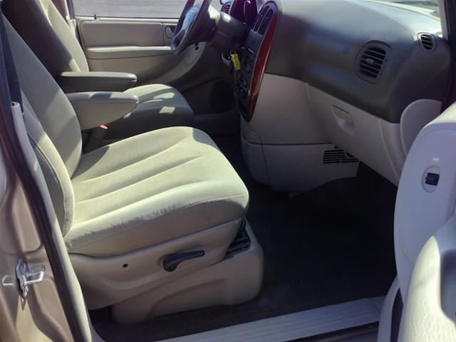 Chrysler Town and Country 2007 photo 18