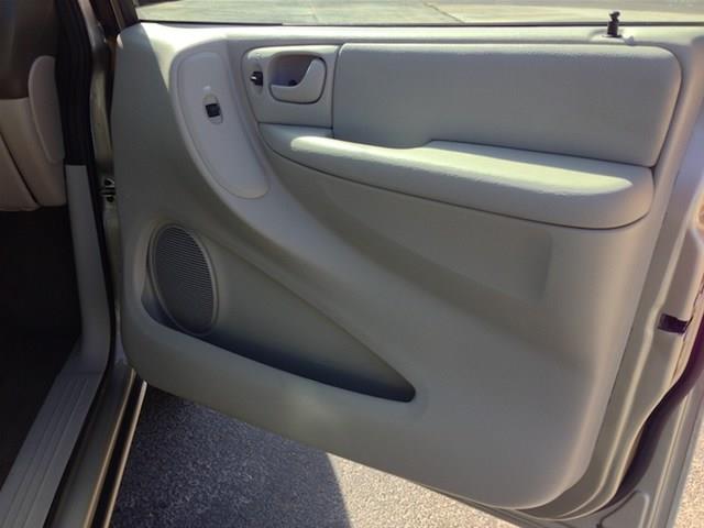 Chrysler Town and Country 2007 photo 19