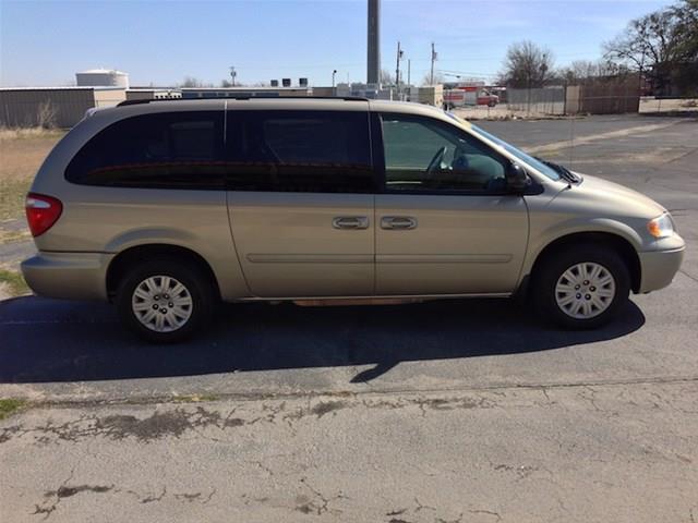 Chrysler Town and Country 2007 photo 24