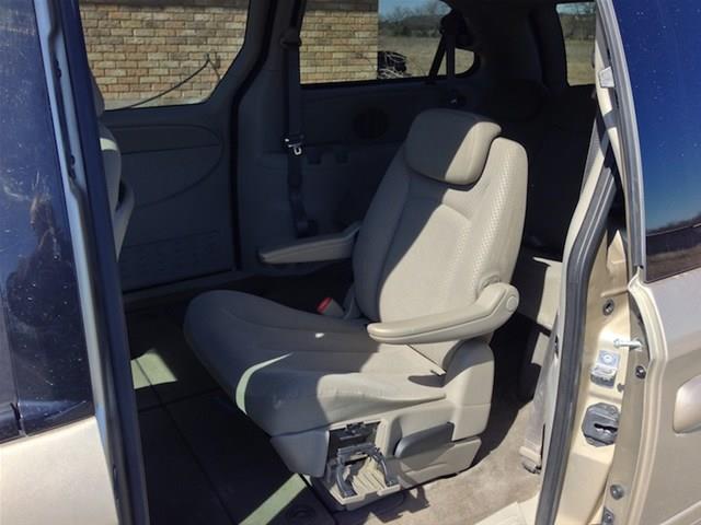 Chrysler Town and Country 2007 photo 32