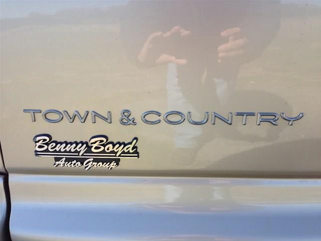 Chrysler Town and Country 2007 photo 7