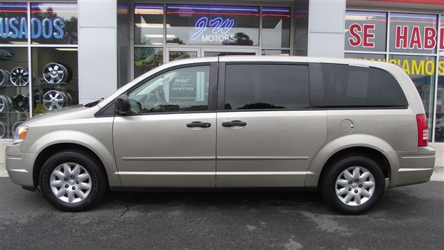Chrysler Town and Country 2008 photo 4