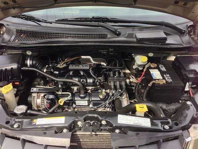 Chrysler Town and Country 2008 photo 11