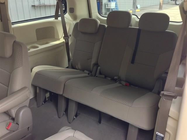 Chrysler Town and Country 2008 photo 25