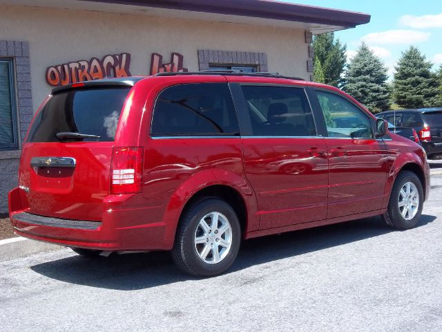 Chrysler Town and Country 3.5 MiniVan