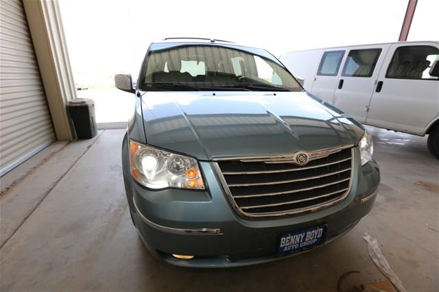 Chrysler Town and Country 2008 photo 11