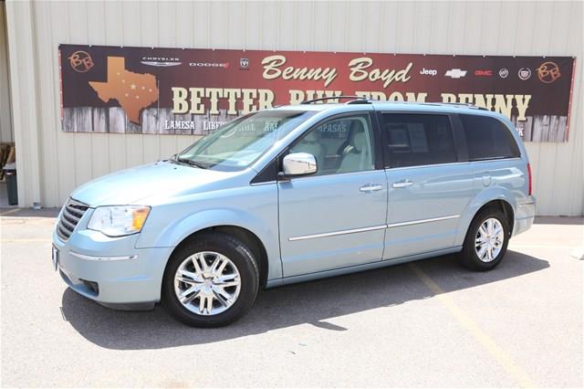 Chrysler Town and Country 2008 photo 8