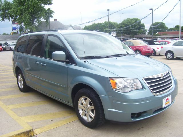 Chrysler Town and Country 2008 photo 4