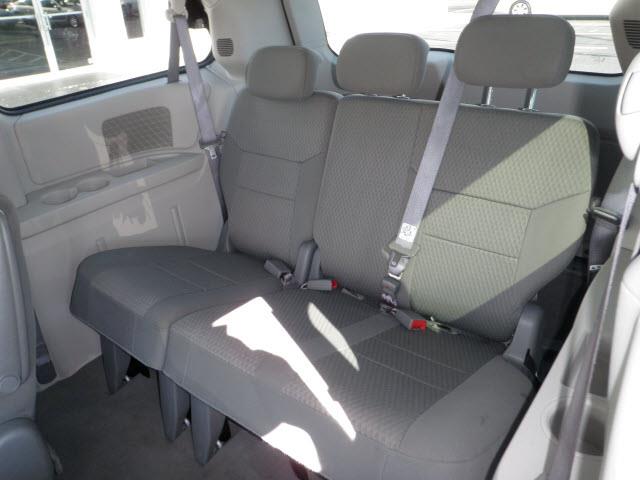 Chrysler Town and Country 2008 photo 8