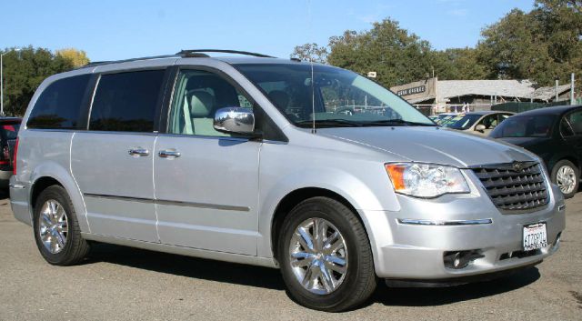 Chrysler Town and Country 2008 photo 4