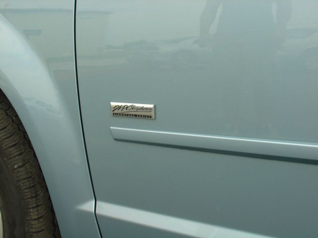 Chrysler Town and Country 3.5 MiniVan