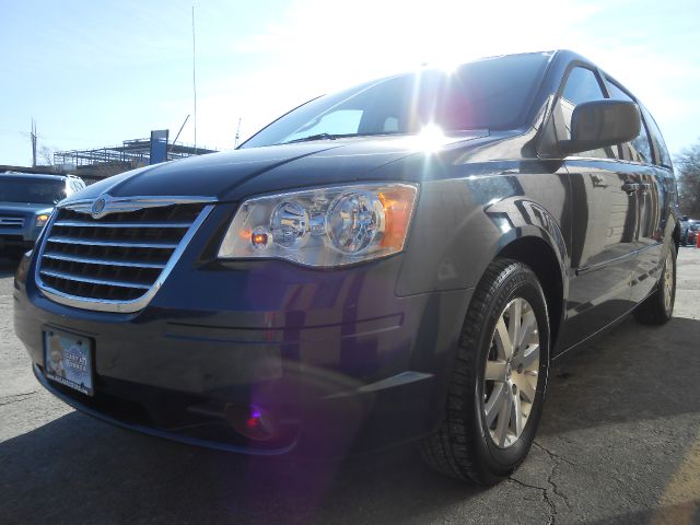 Chrysler Town and Country 2008 photo 4