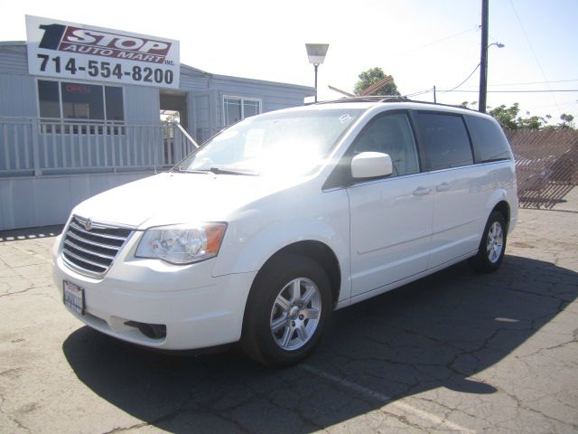Chrysler Town and Country 2008 photo 4