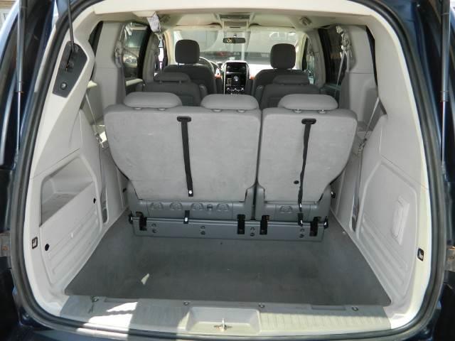 Chrysler Town and Country 2008 photo 17