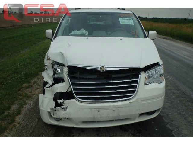 Chrysler Town and Country 2008 photo 2