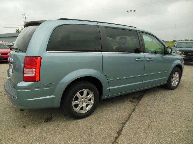 Chrysler Town and Country 2008 photo 6