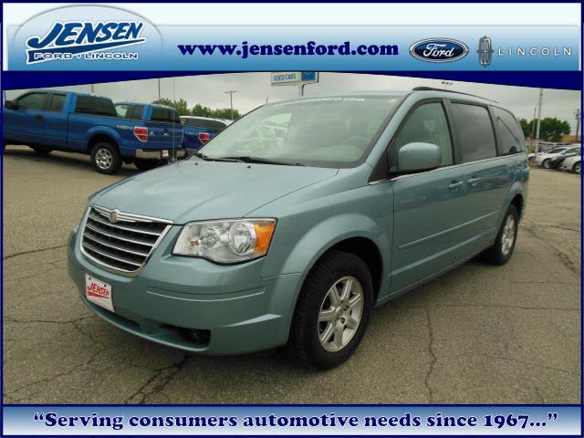 Chrysler Town and Country 2008 photo 7