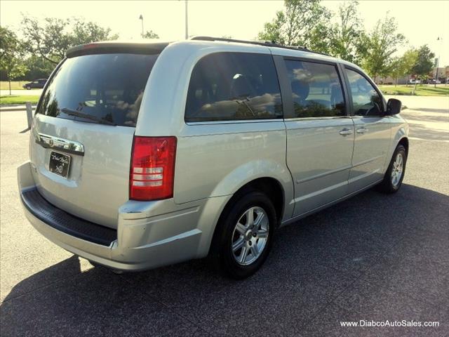 Chrysler Town and Country AUTO LX MiniVan