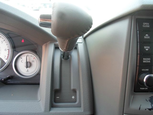 Chrysler Town and Country 3.5 MiniVan