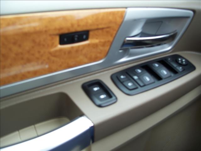 Chrysler Town and Country 2008 photo 6