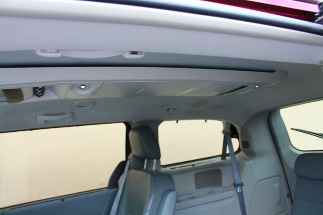 Chrysler Town and Country 2008 photo 10