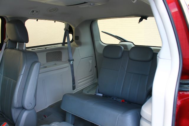 Chrysler Town and Country 2008 photo 13