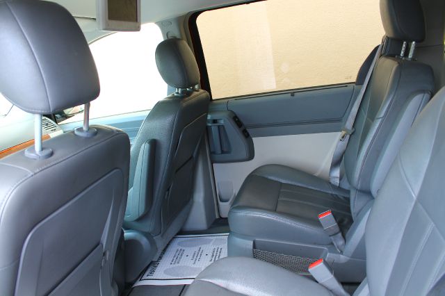 Chrysler Town and Country 2008 photo 18