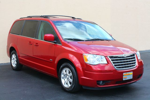 Chrysler Town and Country 2008 photo 25
