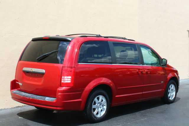 Chrysler Town and Country 2008 photo 28