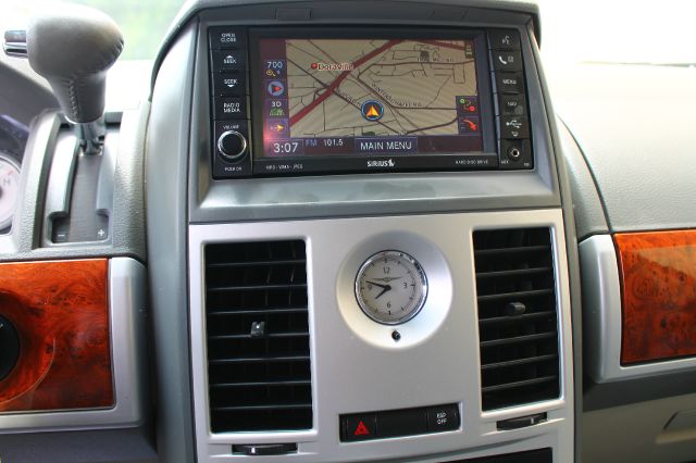 Chrysler Town and Country 2008 photo 4