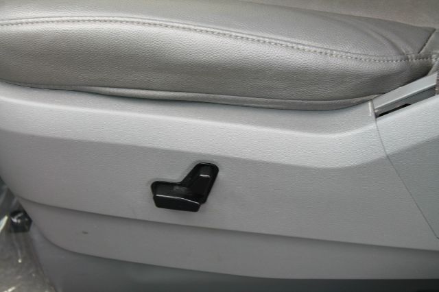 Chrysler Town and Country 2008 photo 9