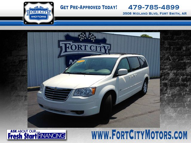 Chrysler Town and Country 3.5 MiniVan