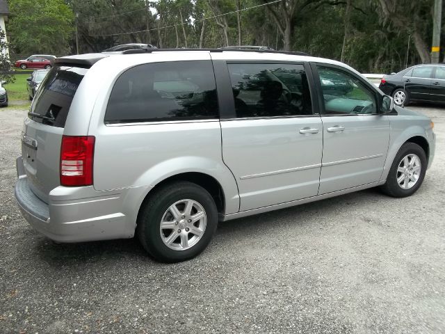 Chrysler Town and Country 2008 photo 1